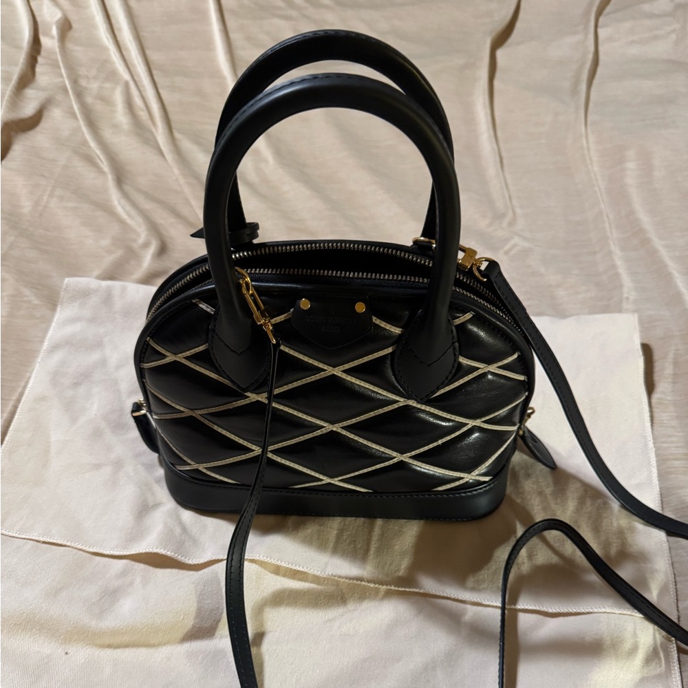 Louis Vuitton Maletage Alma BB Quilted Black/Cream